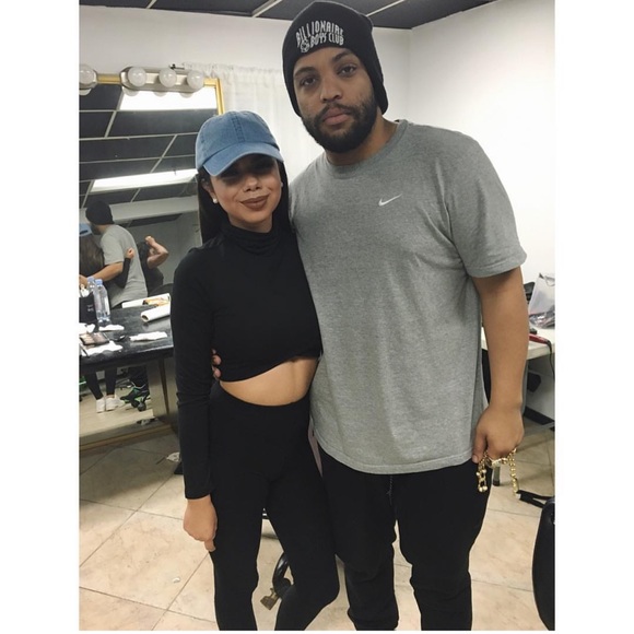 LIKE THIS POST TO BE NOTIFIED WHEN I GO LIVE!! - Picture 6 of 7